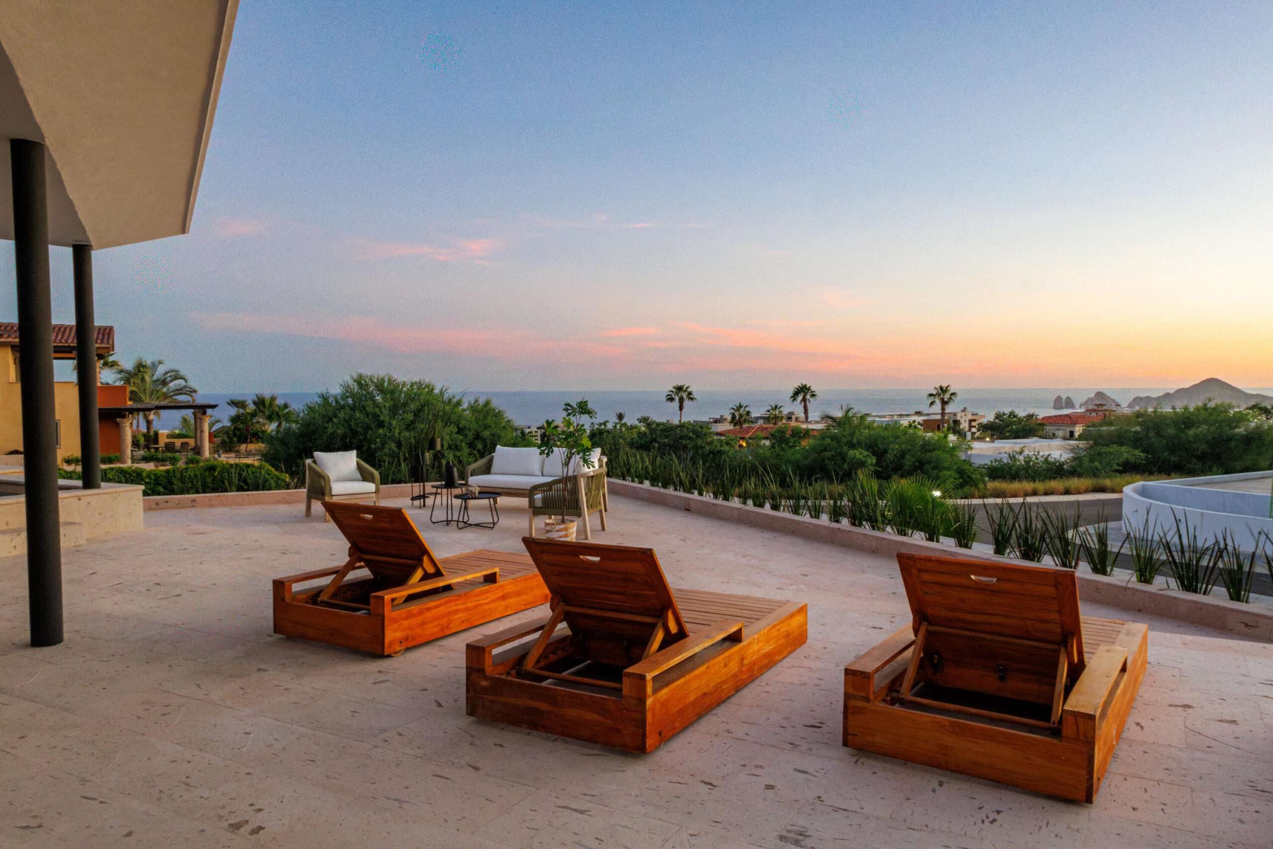 Cabo San Lucas Lomas Del Pacifico If you're looking for a home that captures true Mexican charm, this is it. This 2-bedroom, 2-bath home plus office sits on a large 804 m² lot on the Pacific side of Cabo, where you'll enjoy the cool ocean breezes and relaxed coastal living. The home features warm, traditional finishes, open living spaces, and a spacious 3-car garage—perfect for vehicles, storage, or a workshop. The generous lot offers plenty of room to expand or create your dream outdoor retreat. Located in a peaceful area just minutes from the beach and downtown Cabo San Lucas, this property is ideal as a full-time residence, vacation getaway, or investment opportunity. Experience authentic Baja living—where every sunset feels like home. – Casa Aqua, Cabo San Lucas, BS