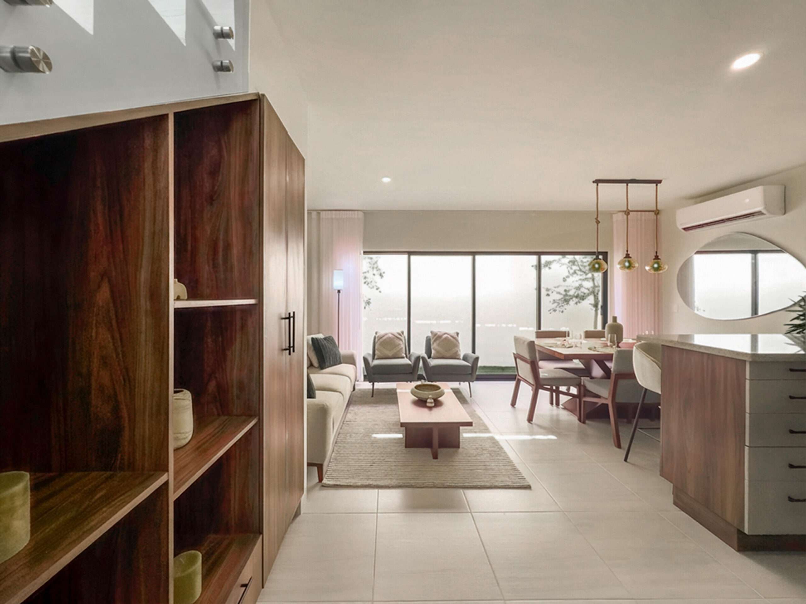 Cabo San Lucas 4 De Marzo Una esquina excepcional. Una oportunidad única.Emilio Point es un terreno extraordinario, definido por su distintiva geometría triangular, su privilegiada ubicación en esquina y su excepcional potencial.Su posición sobre dos frentes le brinda una presencia arquitectónica y una visibilidad extraordinarias, creando un lienzo ideal para desarrollar una residencia emblemática, un concepto boutique o una inversión verdaderamente singular.Más que un terreno, Emilio Point representa una declaración de exclusividad: un espacio donde ubicación, diseño y visión convergen.Único por naturaleza. Extraordinario por posición. – 57 LTE 1 TARAHUMARAS, Cabo San Lucas, BS